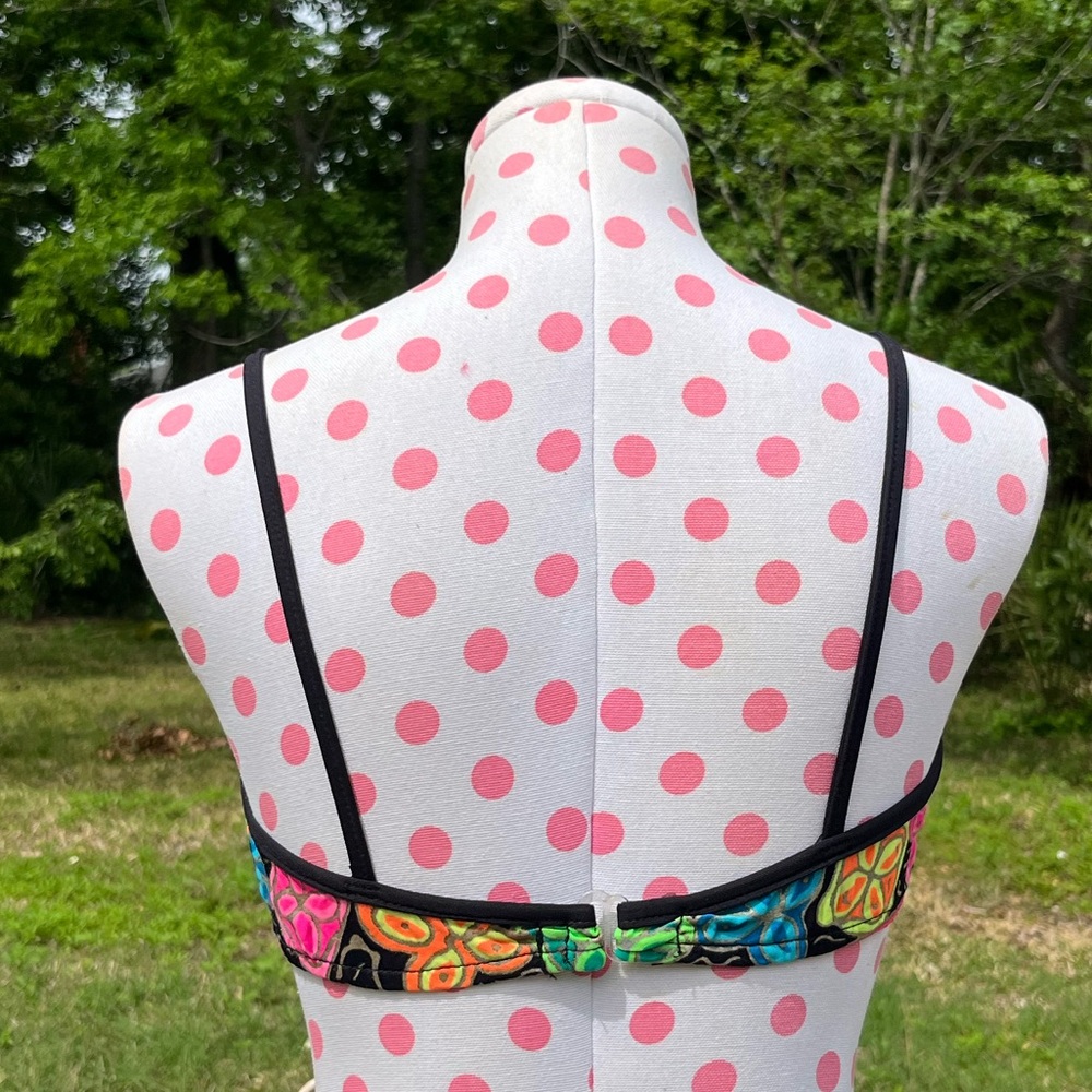 3/$30 Vintage Bikini Top - Picture 6 of 8